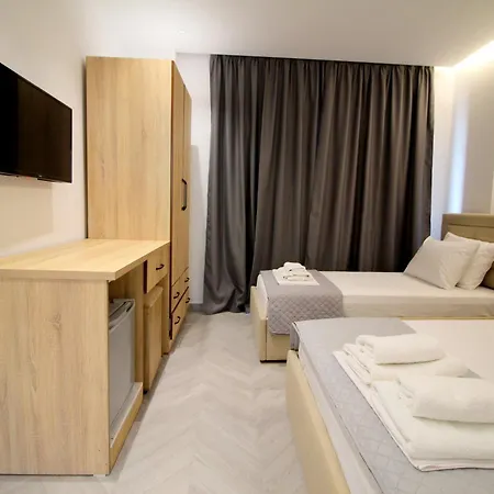 Noa Boutique Ksamil